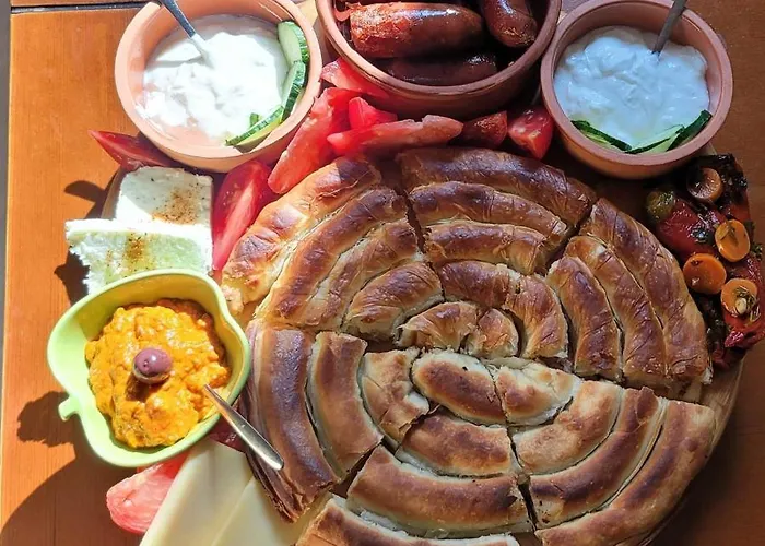 Tiny Green House In Апартаменты *